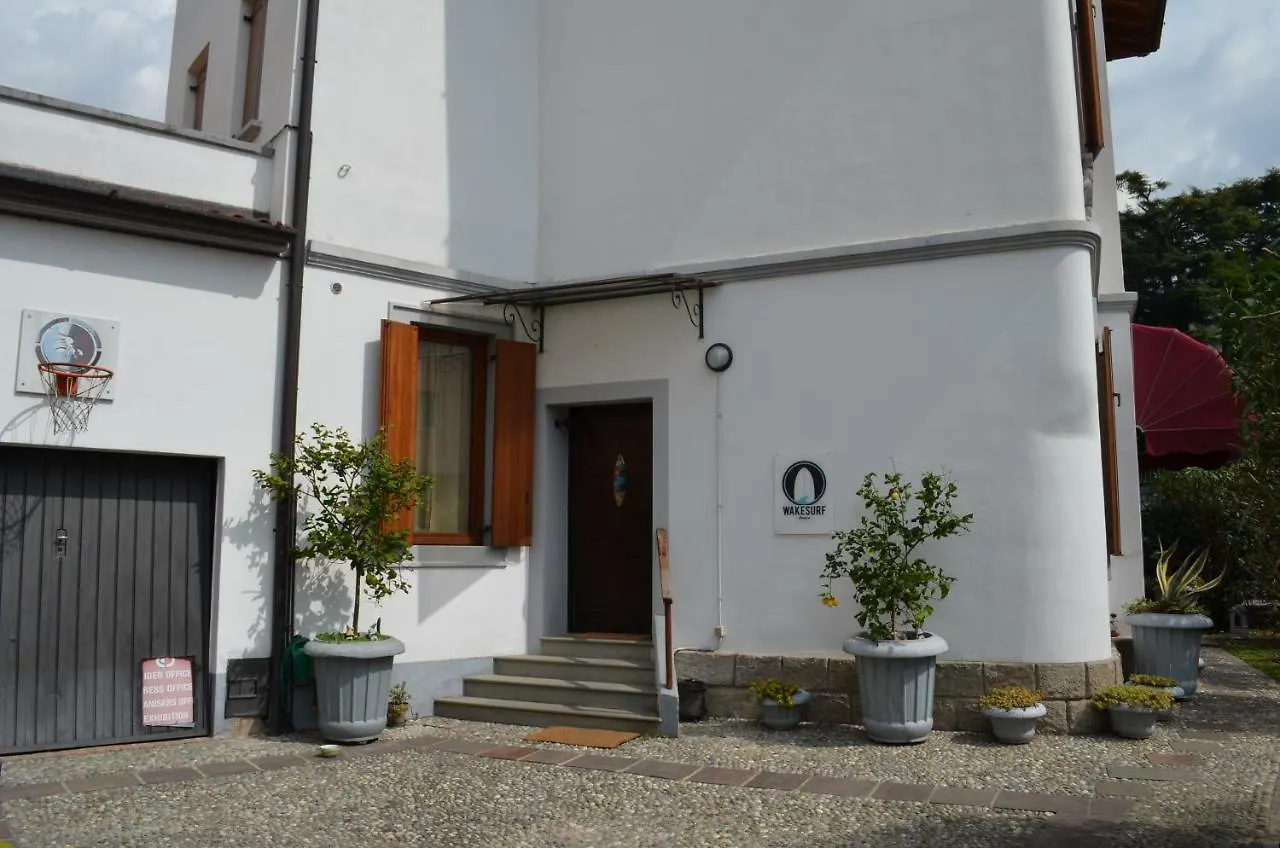Wake Surf House Bed & Breakfast Sulzano 0*,